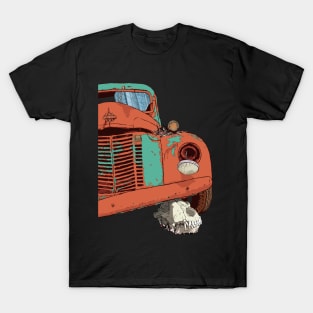 Old vintage truck and wolf skull T-Shirt